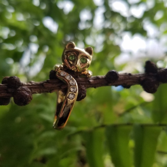 Gold and Swarovski crystal cat ring - Picture 3 of 6